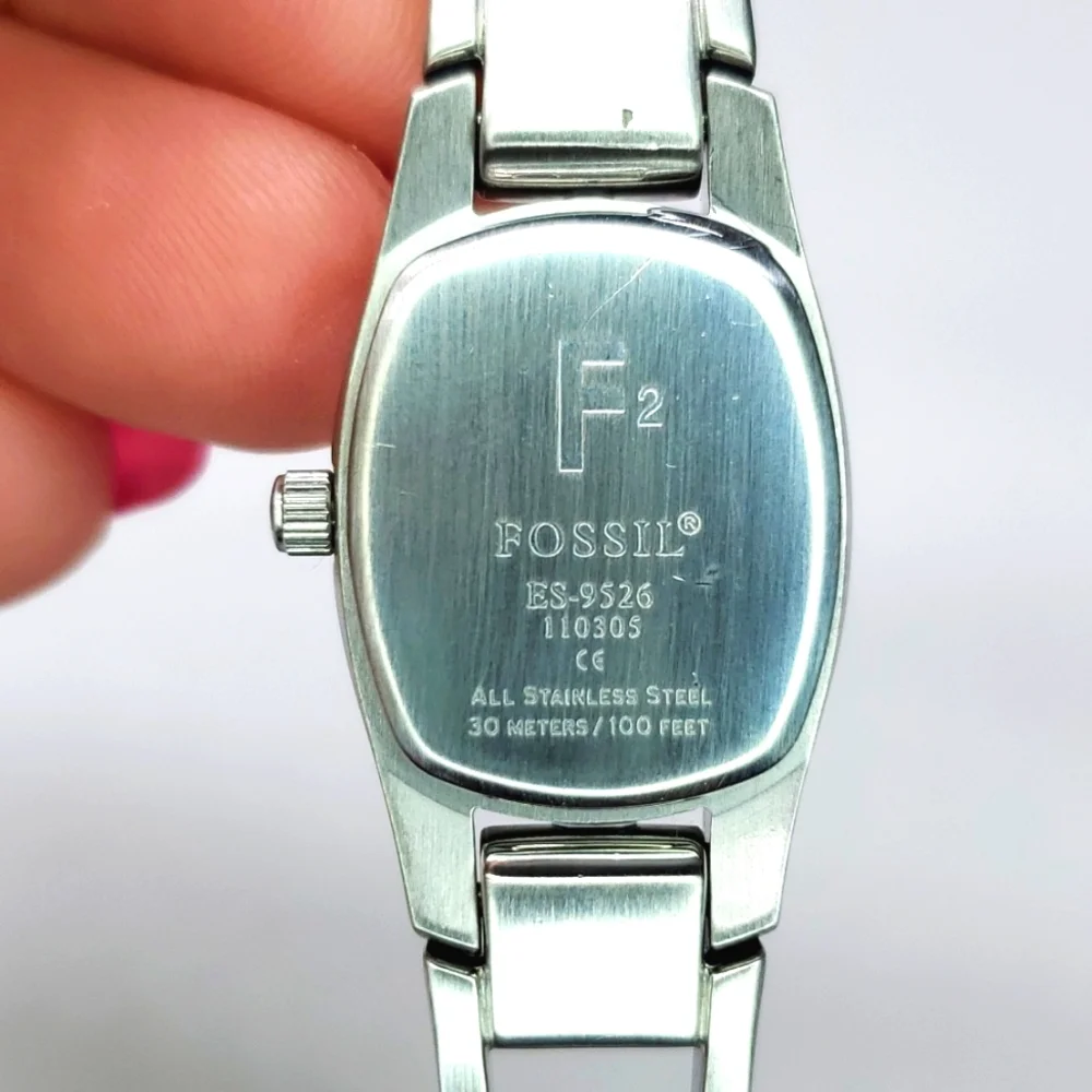 Vintage Fossil F² Watch ES9526 Silver Tone Steel Band White Face Swiss Parts